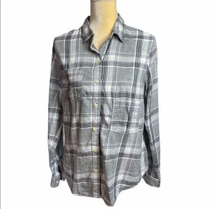 Old Navy - Plaid long sleeve button down - M